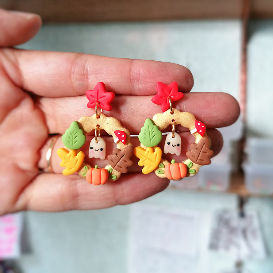 Aretes corona de halloween