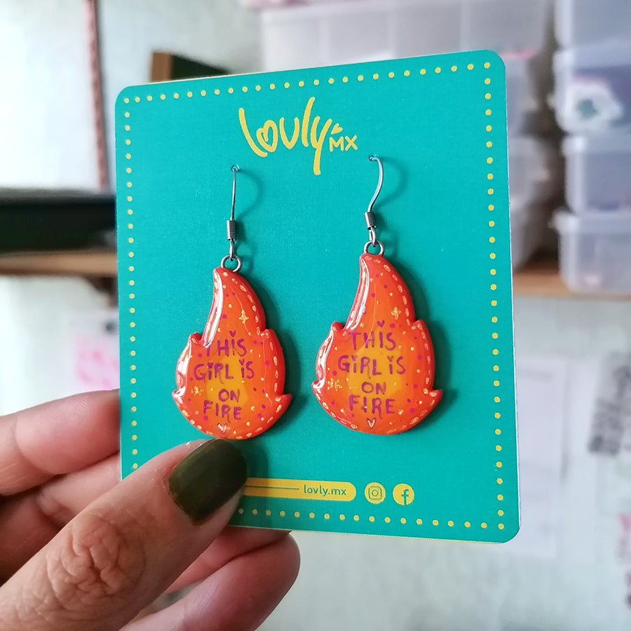 Aretes THIS GIRL IS ON FIRE