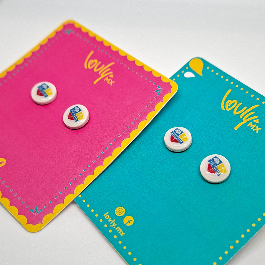 Aretes personalizables con logo