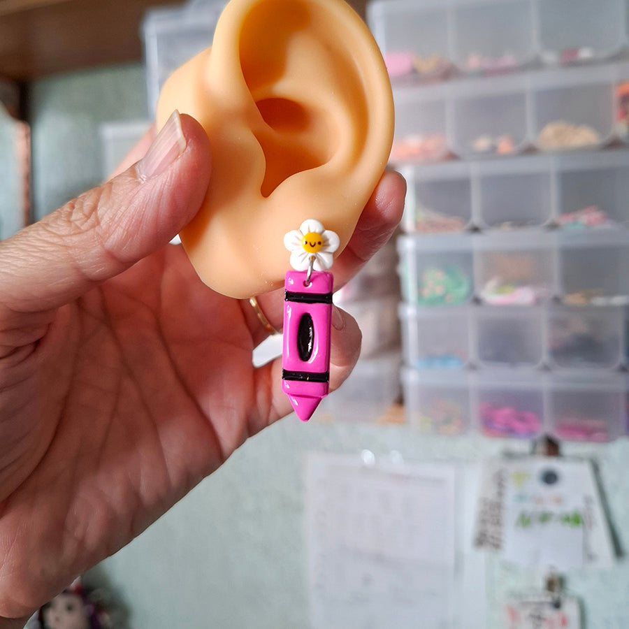 Aretes crayola rosa