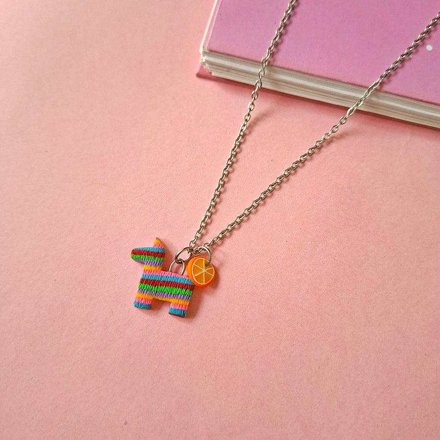 Collar piñata burrito