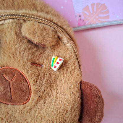 Pin mini rosca con corazones