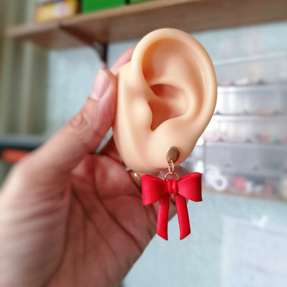 Aretes moños de regalo