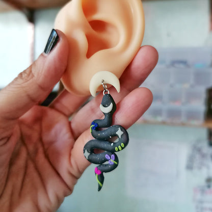 Aretes serpiente universo