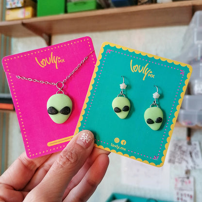 Set collar y aretes de Alien