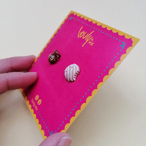 Aretes chocolate caliente y conchita