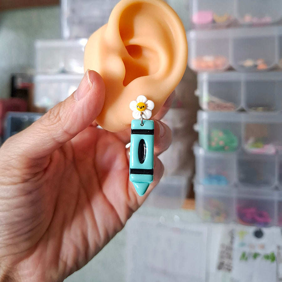Aretes crayola turquesa