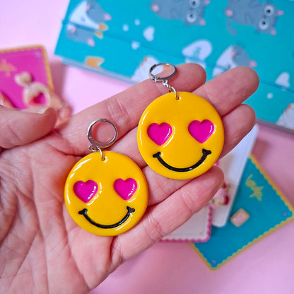 Huggies Emoji <3
