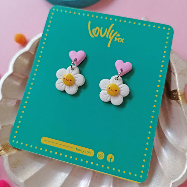 Aretes flores blancas