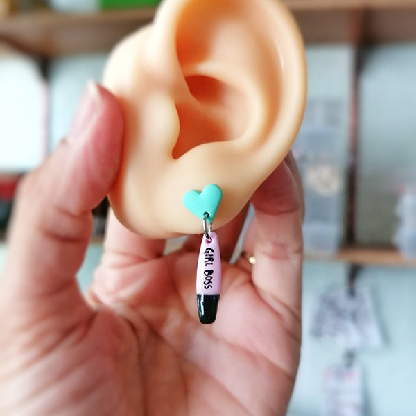 Aretes plumón Girl boss