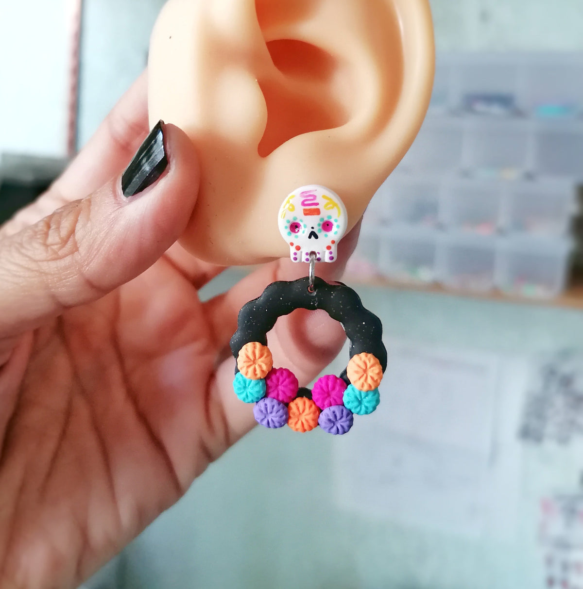 Aretes coronita de muertos