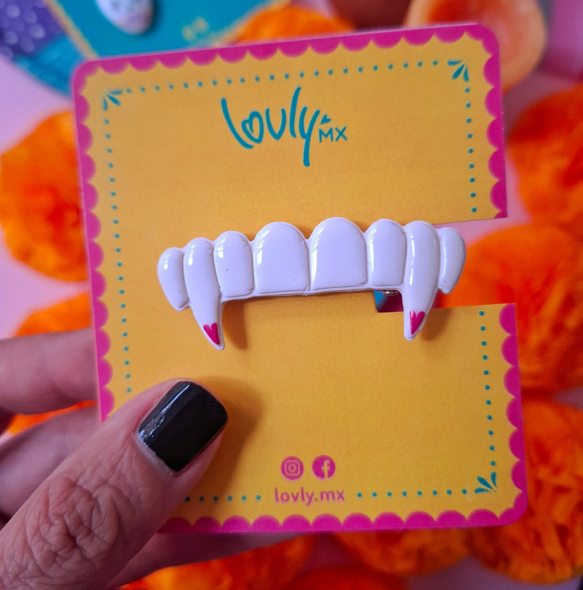 Broche cabello colmillos